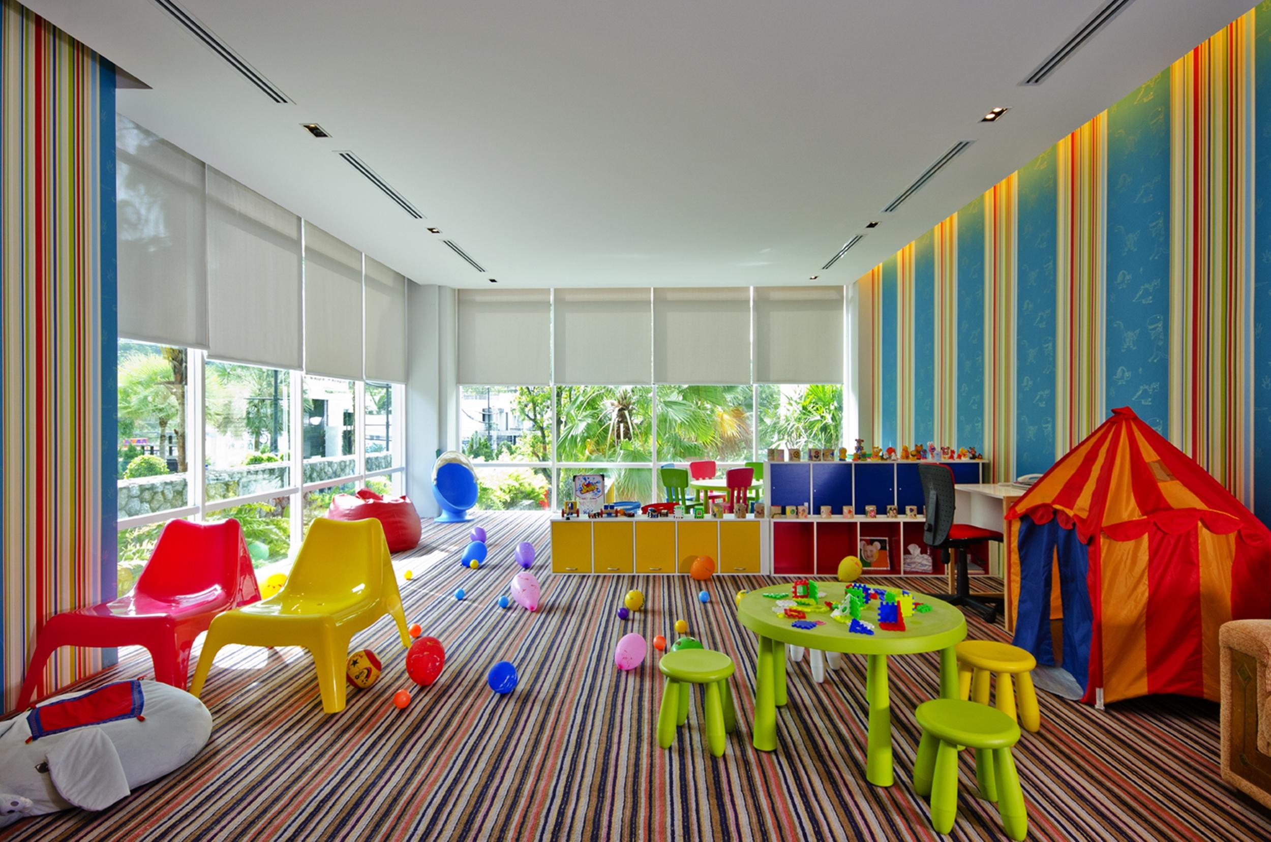 Wyndham Sea Pearl Resort, Phuket Patong Екстериор снимка A nursery in Thailand