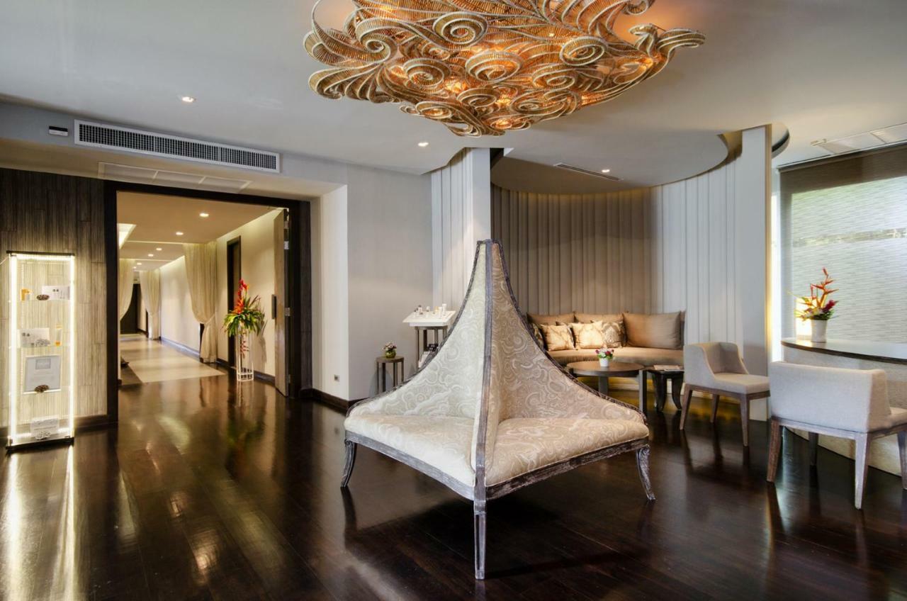 Wyndham Sea Pearl Resort, Phuket Patong Екстериор снимка The lobby of the hotel